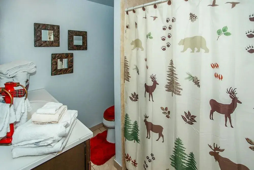 Bear Hug Hideaway