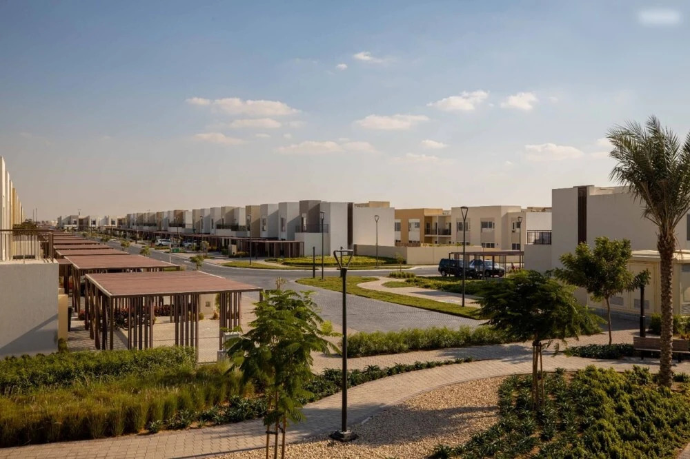 Homely 2BR Apt in Dubai South