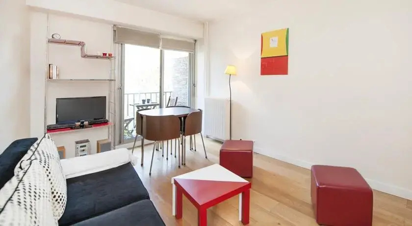 Cute Parc Chaumont Studio