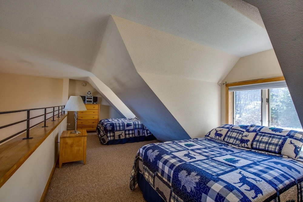 Northbrook Condo 3 Bedroom Condo