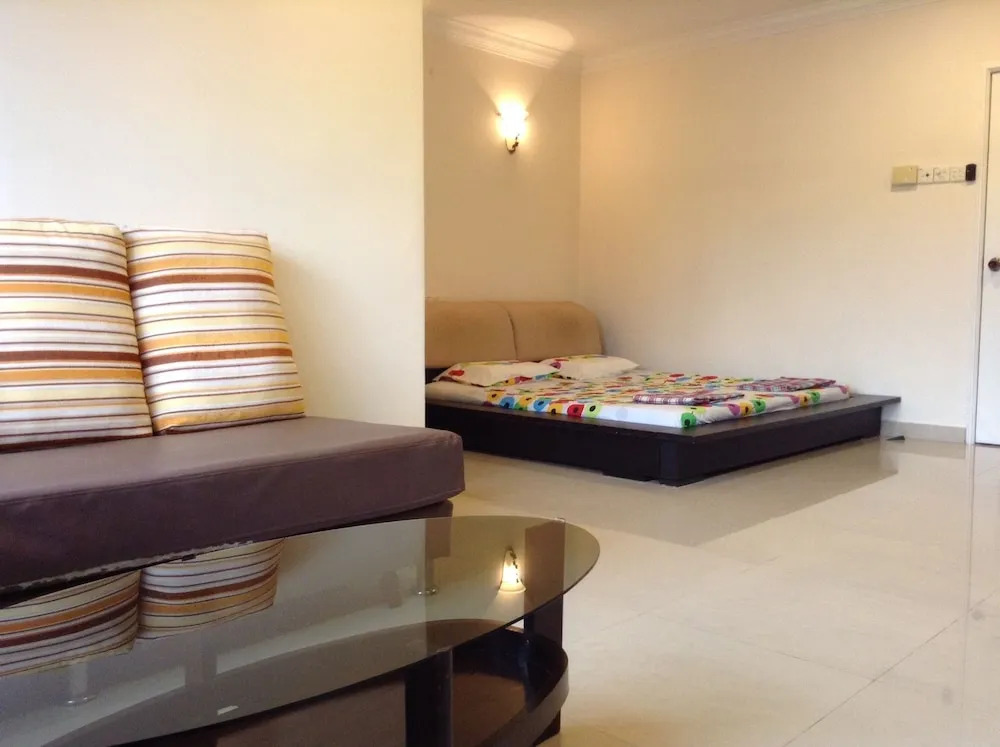 A&F Damansara Homestay