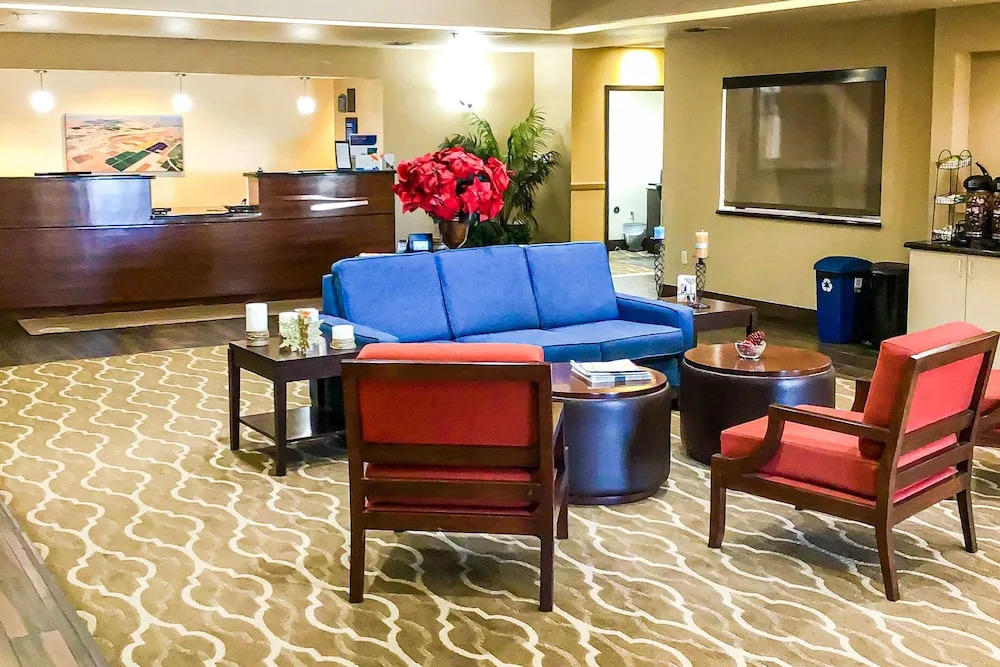 Comfort Inn And Suites