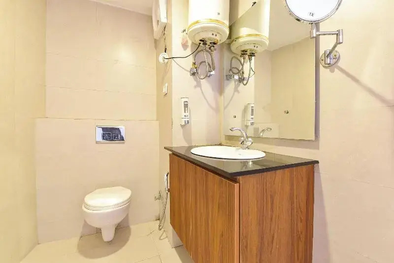 FabHotel Royal Classic
