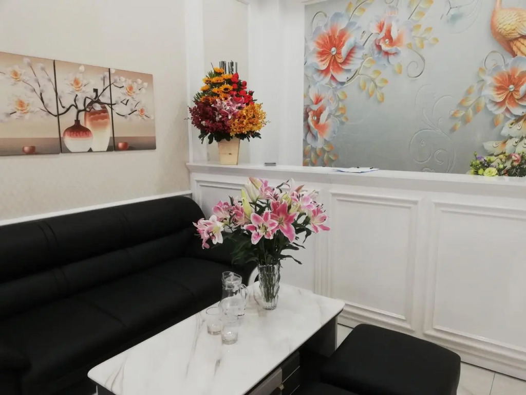 Daisy Hotel
