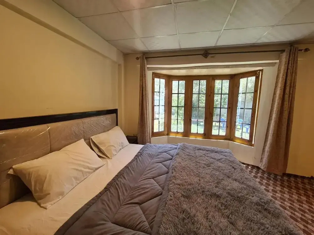 Rus Olive Lodge Skardu