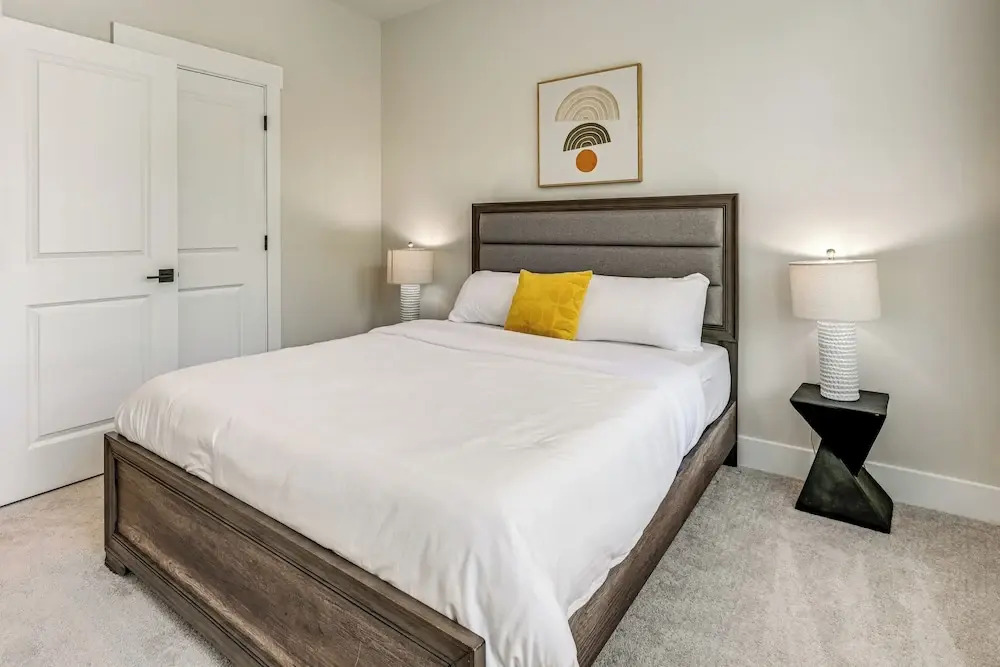 2 Mi to Dtwn Charlotte: Unit w/ Rooftop Deck!
