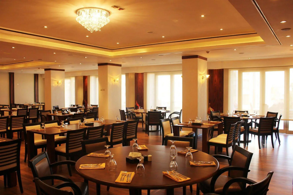 Grand Park Hotel