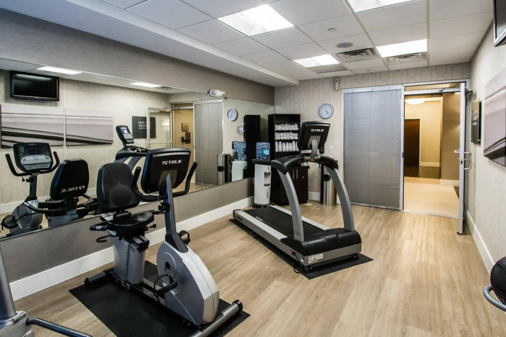 Comfort Suites Miami Airport North