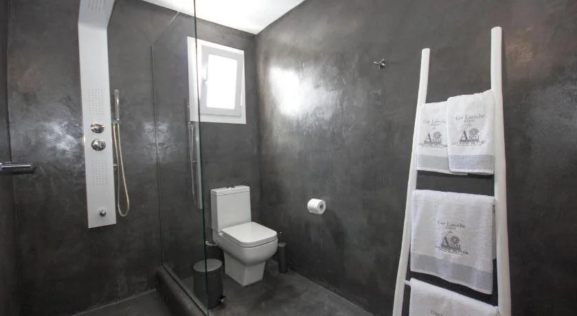 Anixi Lounge Suites - Adults Only