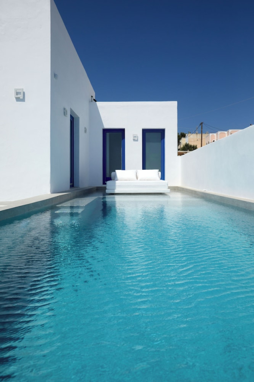 Thadeos Villa