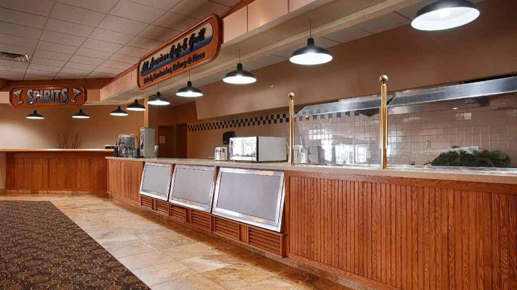 Best Western Crossroads of the Bluffs
