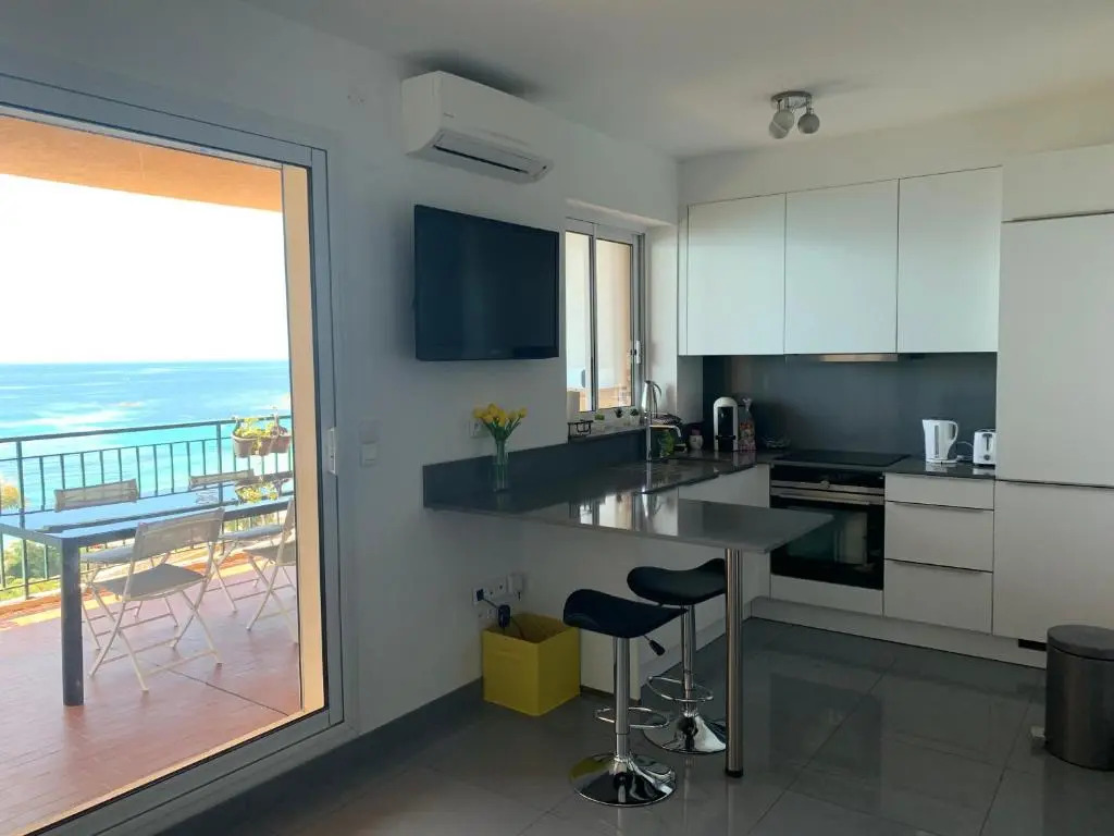 Superbe appartement T2 Vue magnifique Sanguinaires à 50m de la plage