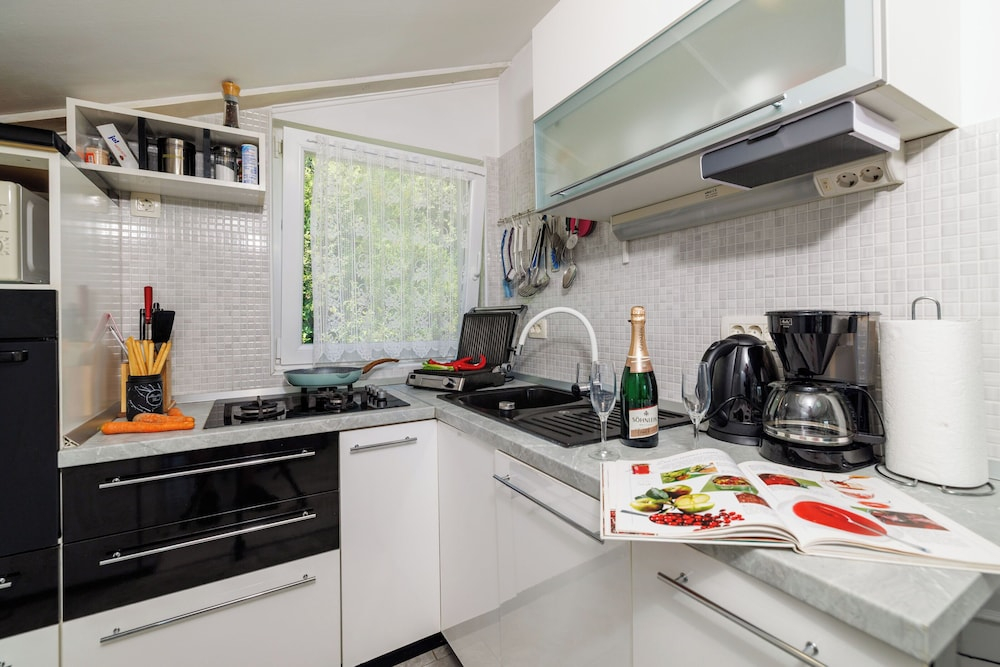 Apartments Mirjana T