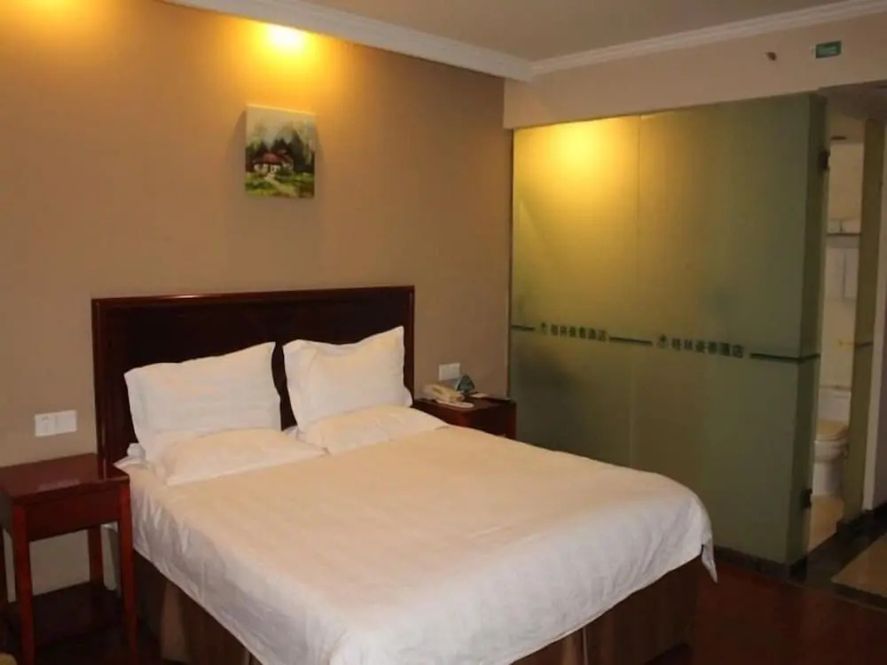 GreenTree Inn Nantong Chongchuan District Tongjing Avenue Jiaoyu Road Business Hotel