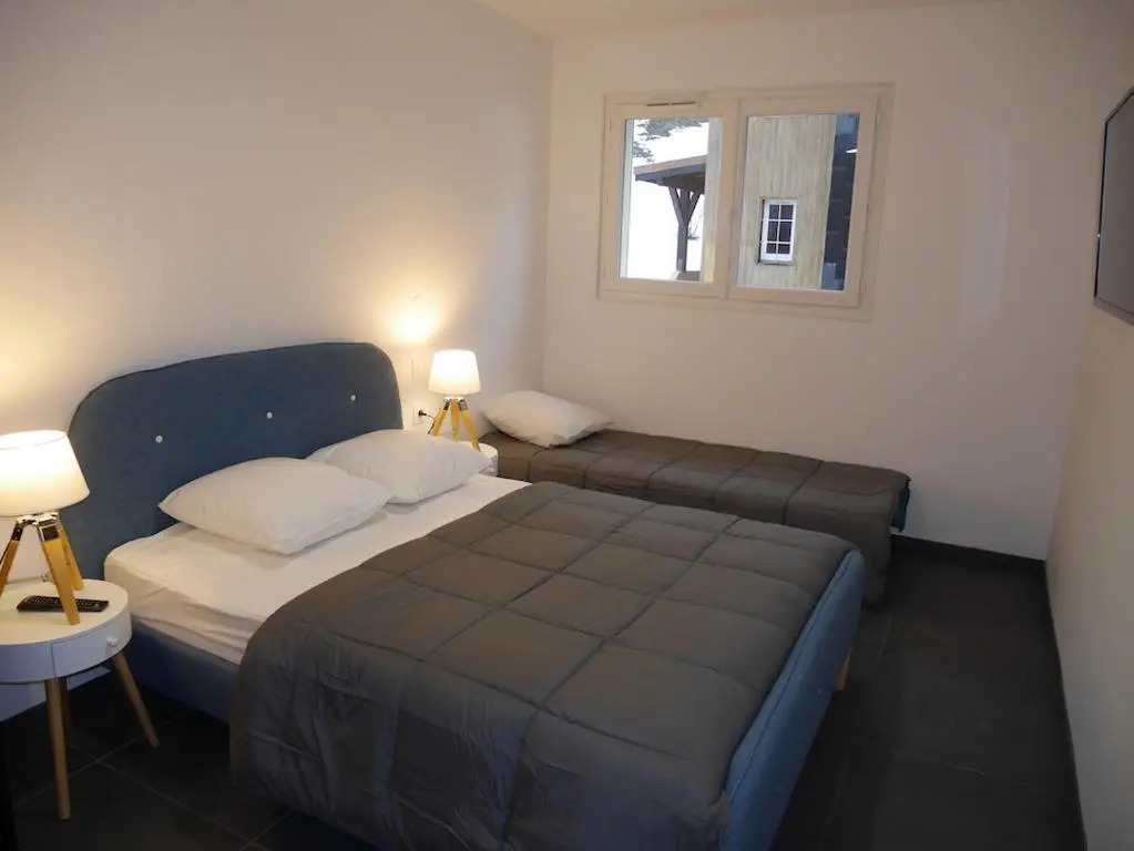 Ecrins 6 n°2: skis aux pieds, appartement neuf