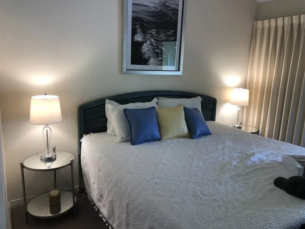 2 B, Three Bedroom Townhome