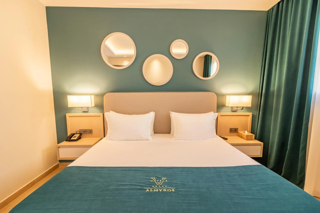 Almyros Beach Resort & Spa