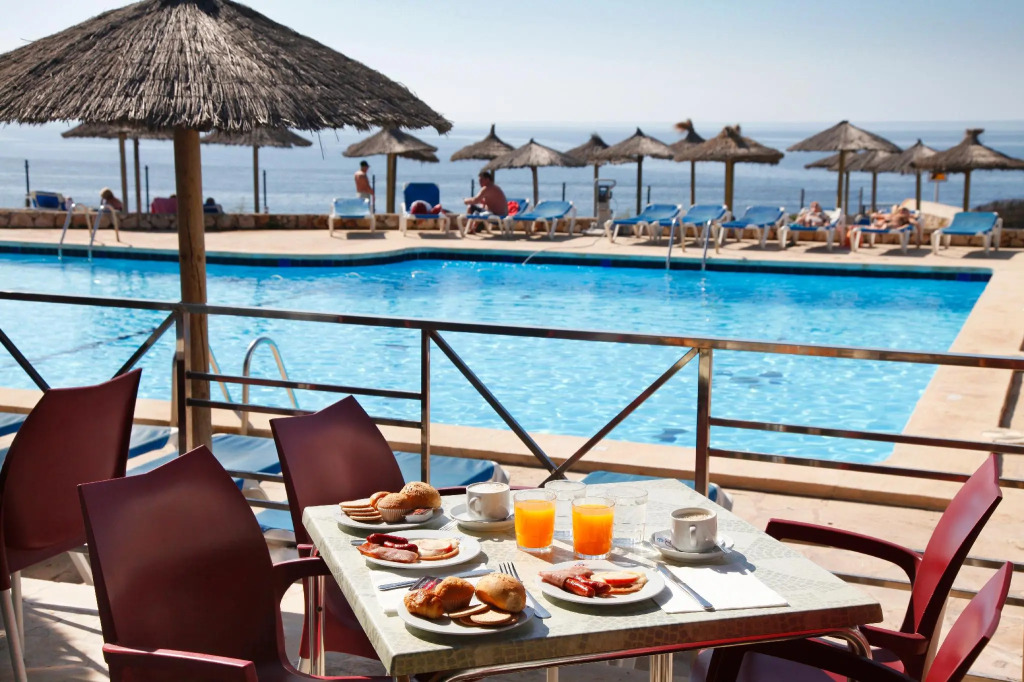 Alua Suites Las Rocas