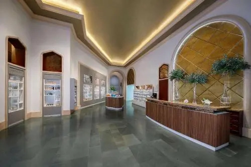 Palm Beachfront Estate Sunset Atlantis views