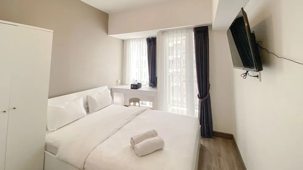 Well Furnished Studio Room At High Floor Tokyo Riverside Pik 2 Apartment