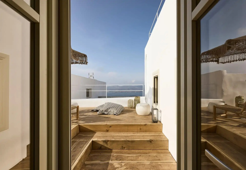 Niove Suites Milos