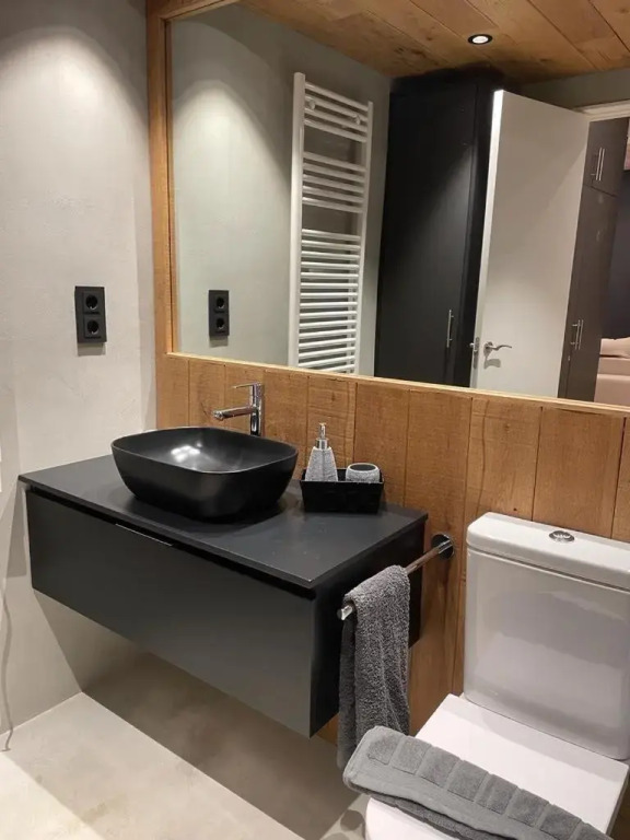 Apartaran 208