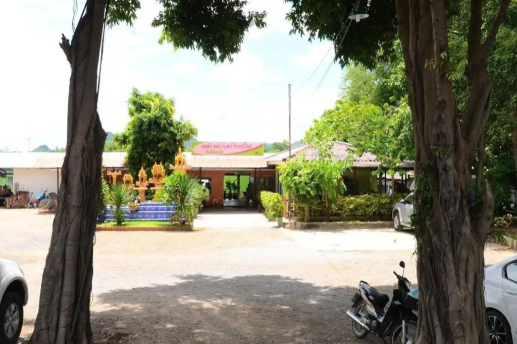 The Best Riverside Guesthouse Kanchanaburi