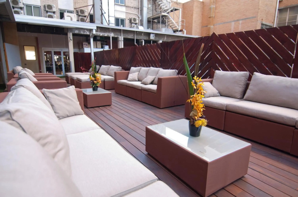 Kangaroo Inn