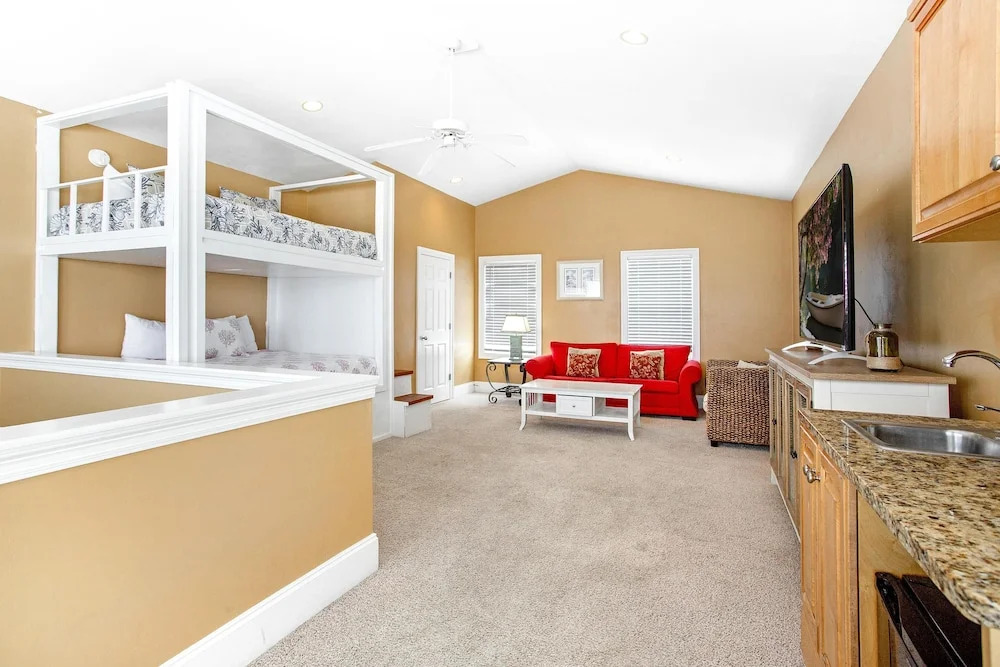 5414 Gulf Drive by Forehand Rentals