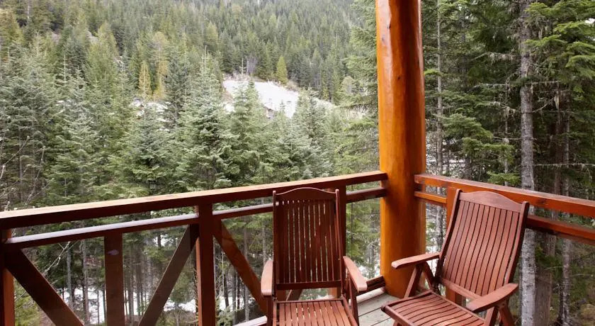 Aloha Whistler Accommodations - Creekside