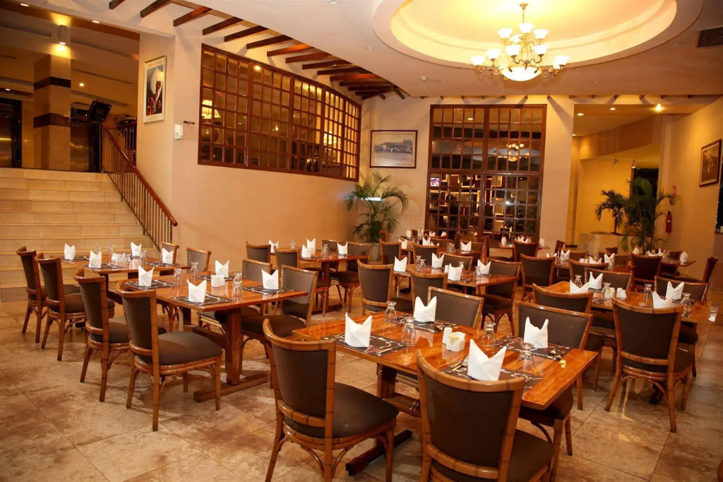 Plaza Paitilla Inn