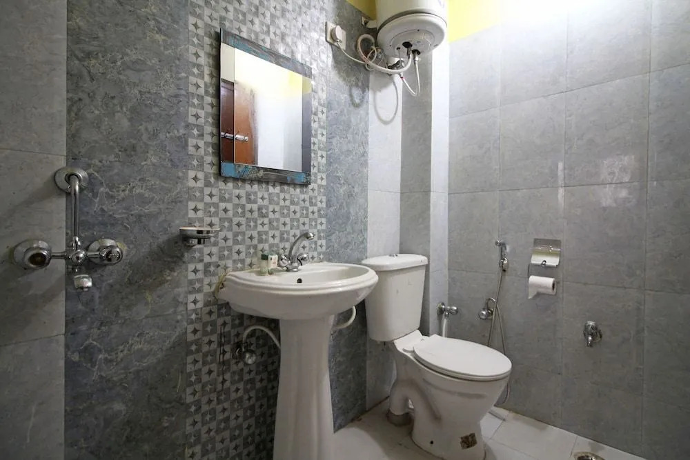 OYO 6928 Home Stay Leena Holiday Homez