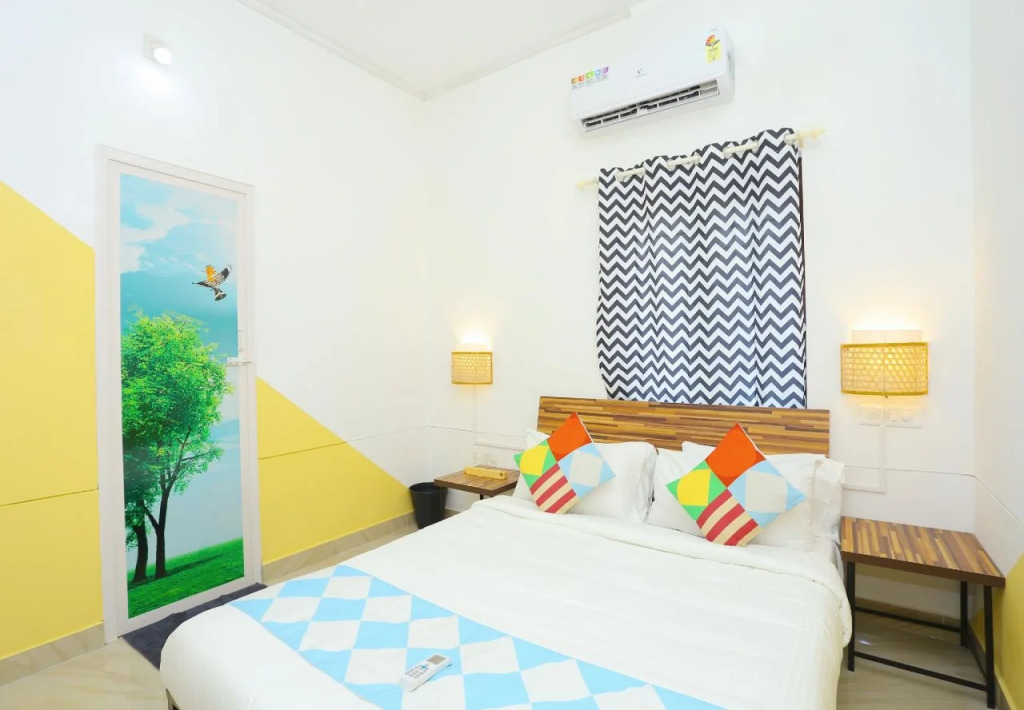 Oyo 25117 Grand Villa