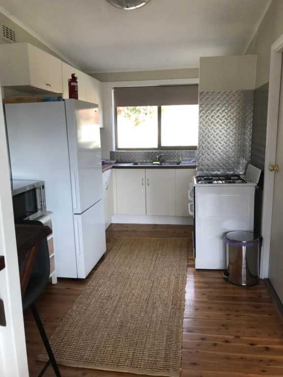 3 Bedroom Lakeview Cottage with Drying/Bike Room