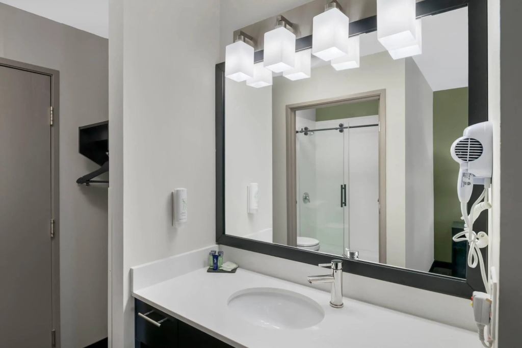 Sleep Inn & Suites - Oxford - University Area