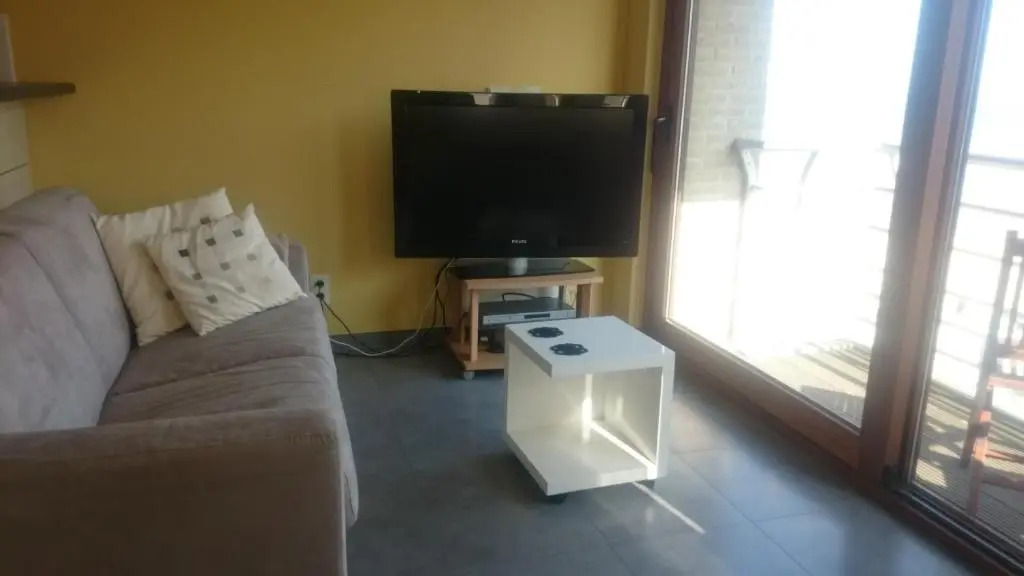 Studio apartment 'De Strandwandeling' with frontal sea view near Ostend