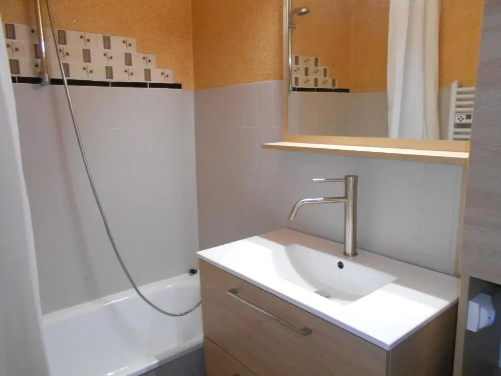 Appartement Les Deux Alpes, 1 pièce, 4 personnes - FR-1-516-75