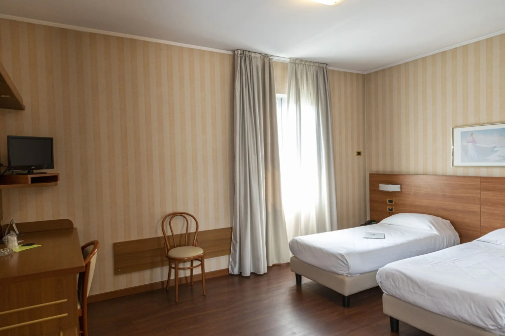 Hotel 2C