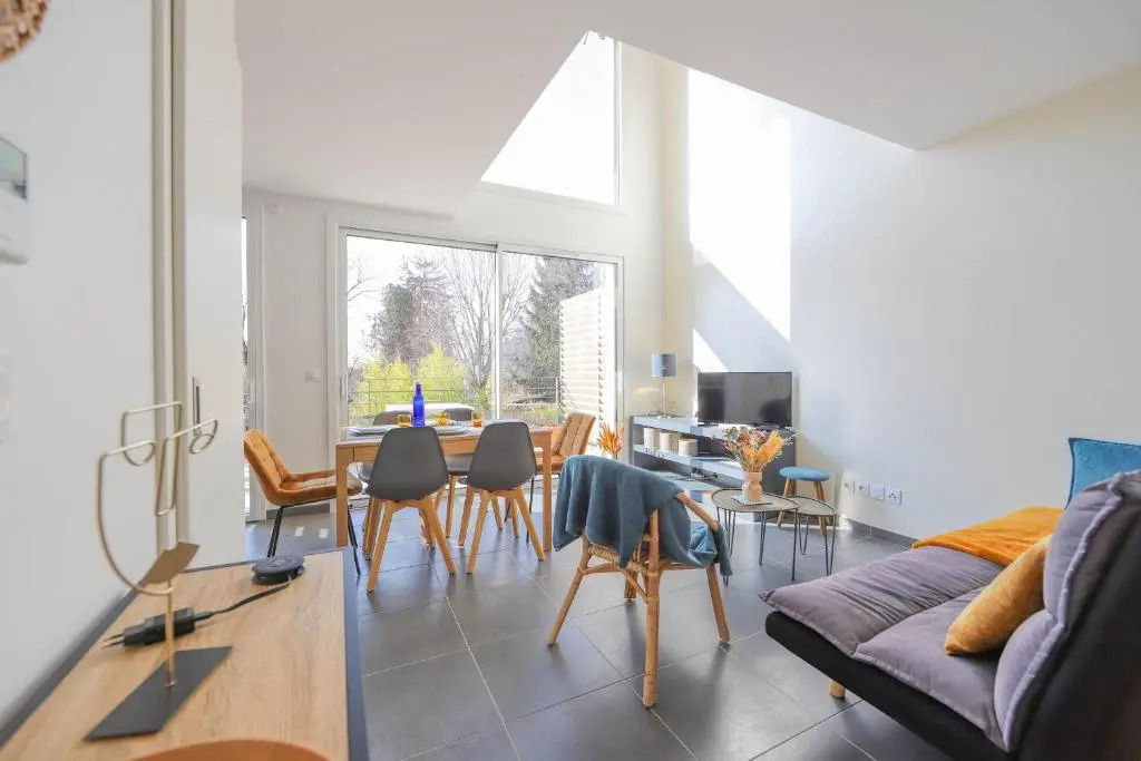 Les Choucas - appartement duplex lumineux avec parking