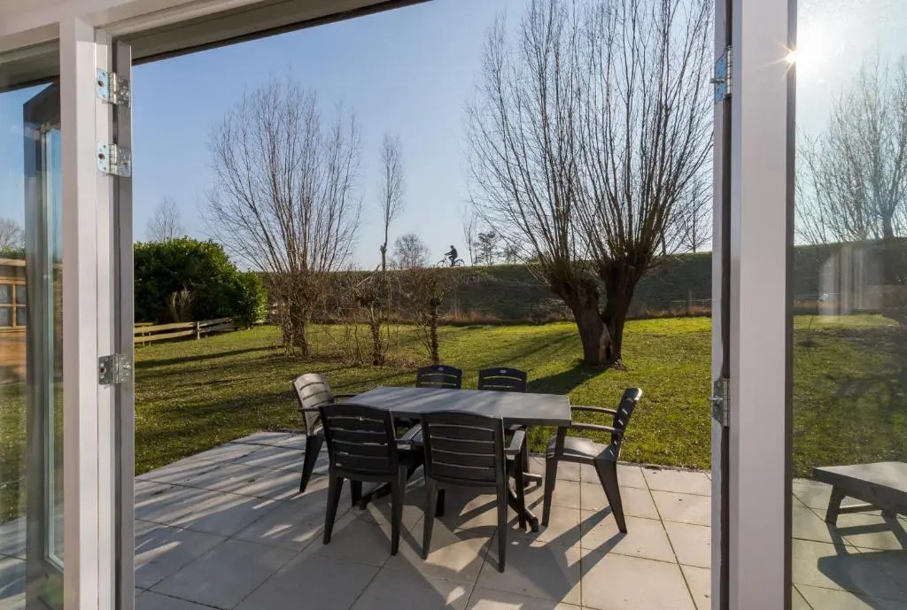 Welcome in - Vakantiehuis met grote zonnige tuin, aan het Veerse meer I Inlaag 20