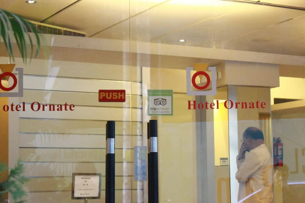 Hotel Ornate