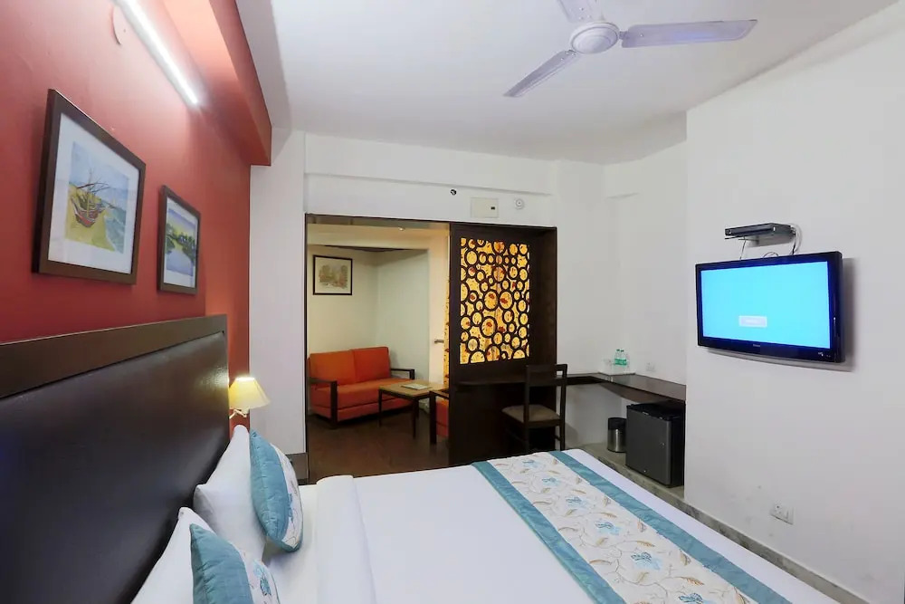 Green Lotus Airport Hotel