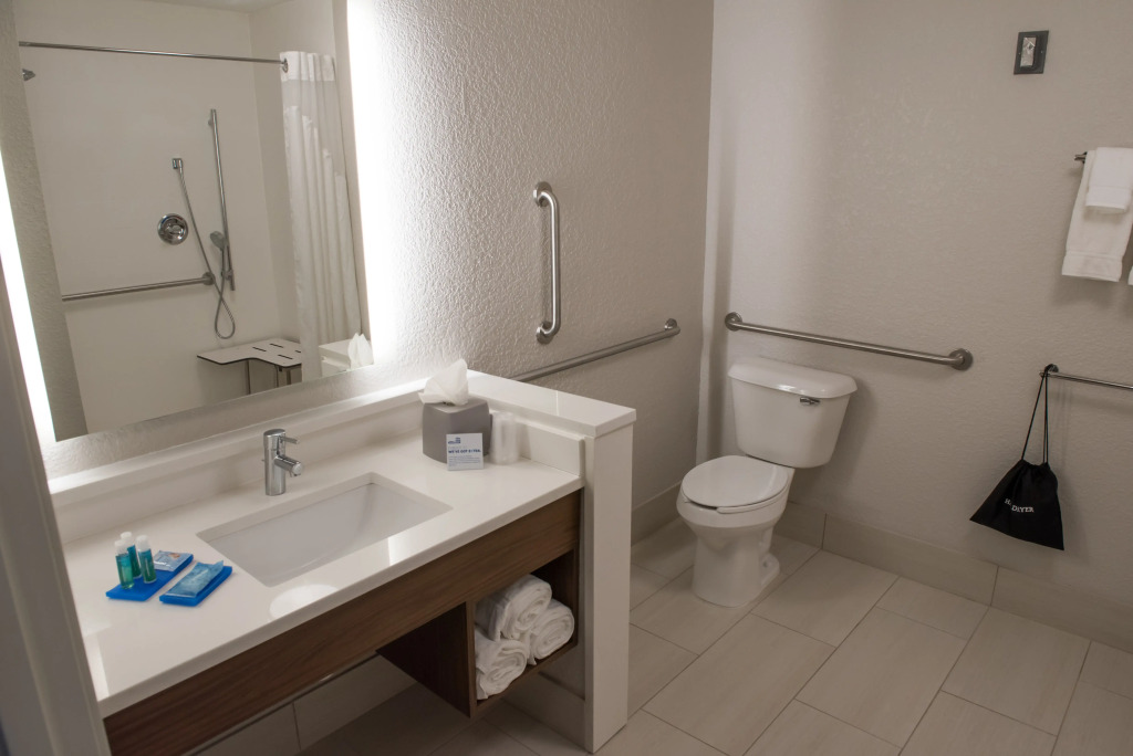 Holiday Inn Express & Suites - Dayton Southwest by IHG