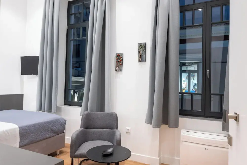 LOFUS Art-Suites