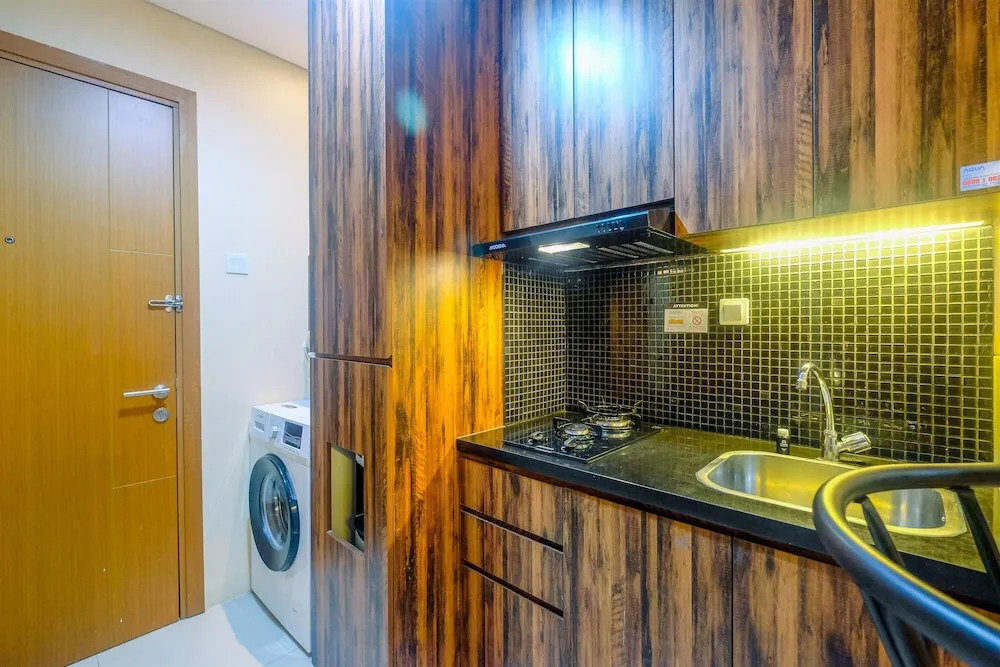 Fully Furnished Apartment with Comfortable Design 1BR Woodland Park Residence