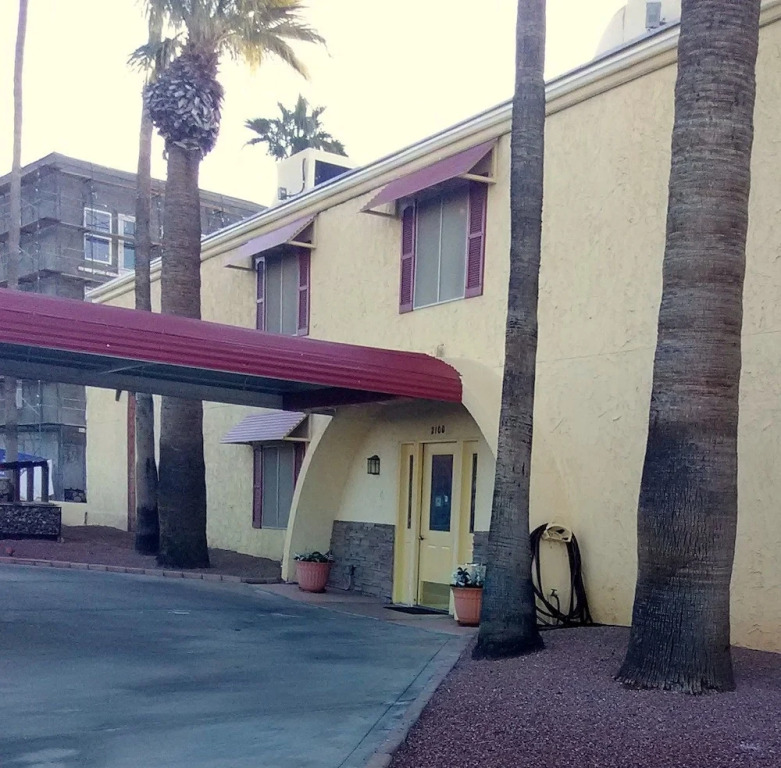 Hidden Palms Resort Condos