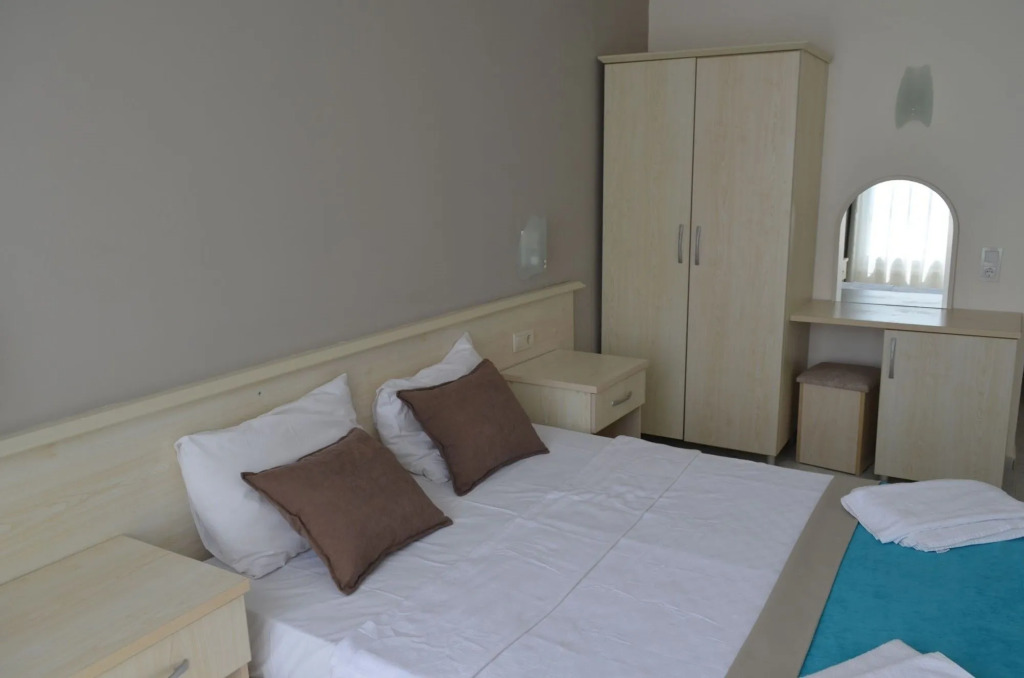 Eles Otel