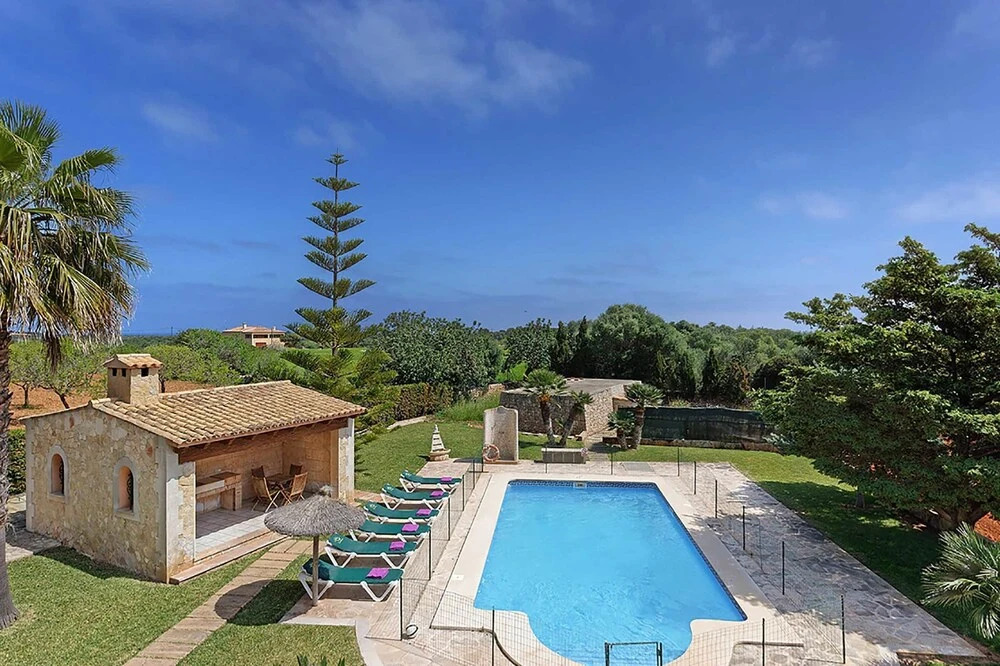 Villa Deu Quarterades