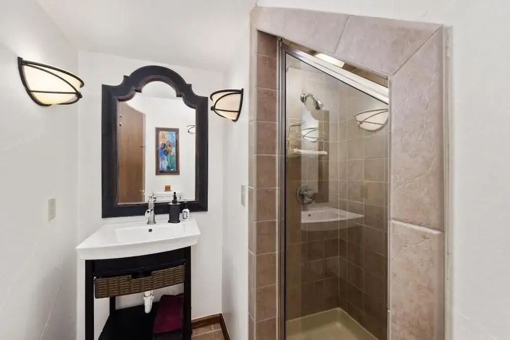 82 Lenawee Lane 5 Bedroom Home
