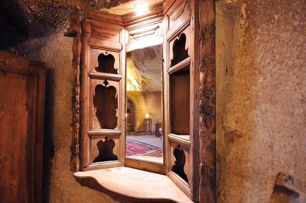 Has Cave Konak